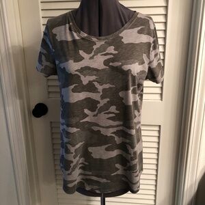 Sonoma Camoflage Green T-Shirt  Size M